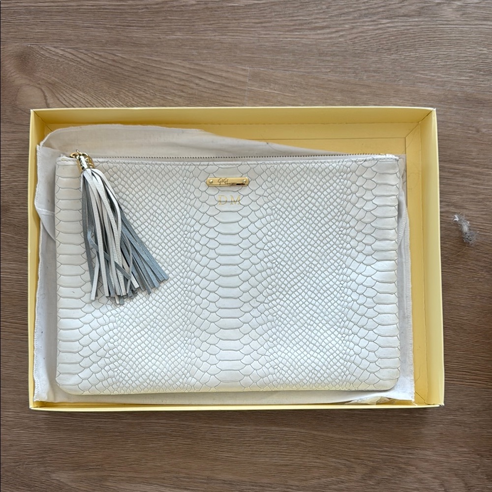Gigi New York White Textured Clutch
